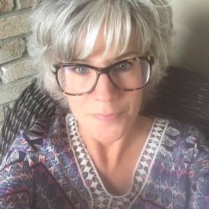 Meet your Posher, Carol